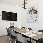 Flamboyan Vila