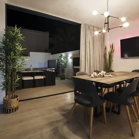 Flamboyan Villa